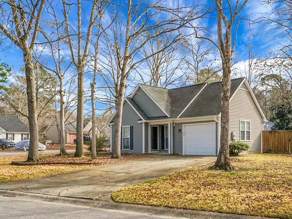 101 Ceinwein Ct, Goose Creek, SC 29445