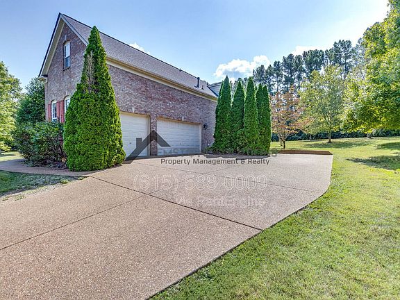 3rd image of 756 Rolling Fork Dr