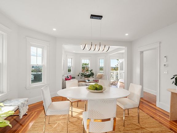 4th image of 207 Summer St #3