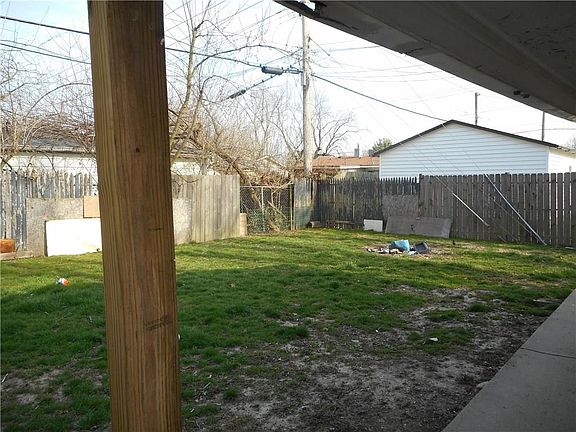 5th image of 4131 Patricia St