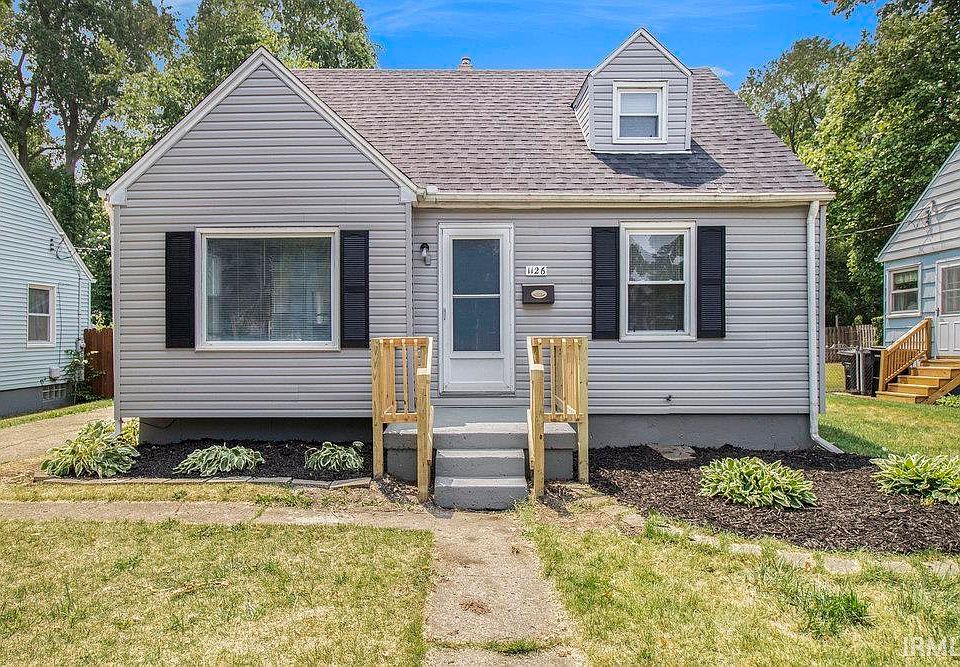 1st image of 1126 Culver Pl
