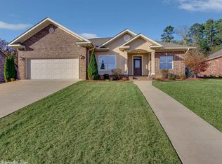 312 Mapleleaf Cir, Hot Springs, AR 71901