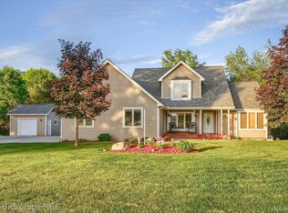 8535 Ridge Rd, Goodrich, MI 48438