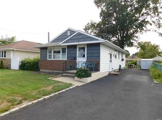 218 Milburn Ave, Hempstead, NY 11550