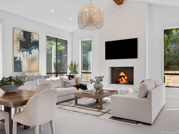 804 Canterbury Hill, Terrell Hills, TX 78209