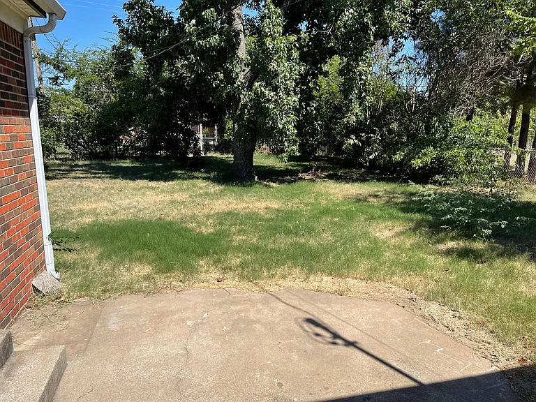 3829 NW 22nd St — Photo 20