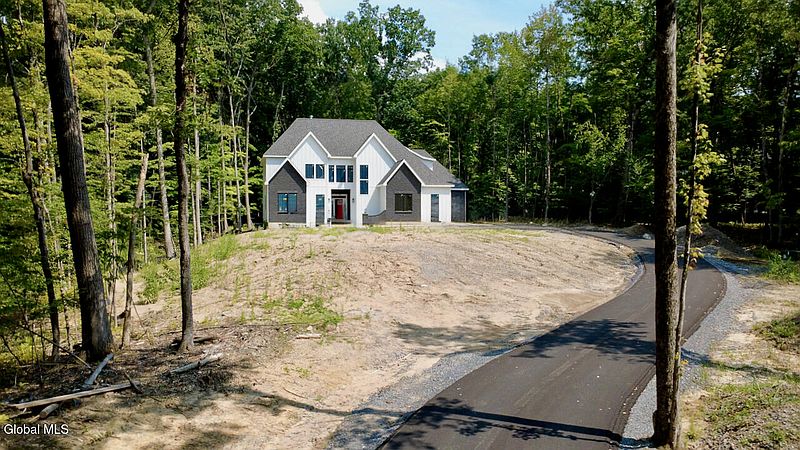 2nd image of 44 Ruggles Road