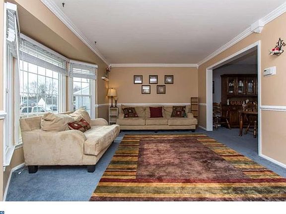 3rd image of 32 Little Mill Ln