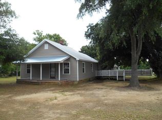 210 Apple St, Barnwell, SC 29812