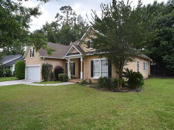 2016 Oakdale Dr, Valdosta, GA 31602
