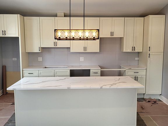 5th image of 831 S Western Ave #1R
