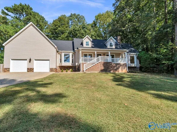 366 Sumner Dr, Scottsboro, AL 35769