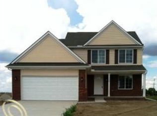 736 Sommersby St, Dundee, MI 48131