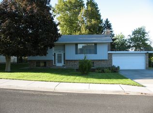 102 Oakland St., Richland, WA 99352