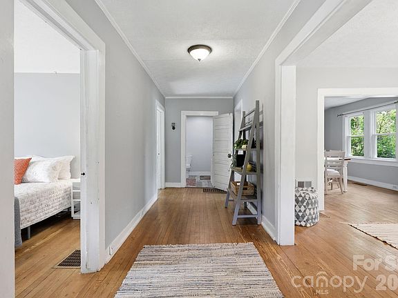 4th image of 21 Clemmons St