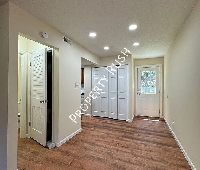 1511 Rustic Dr NW #1511 — Photo 6