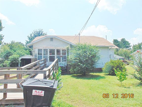 4th image of 212 E Thompson St