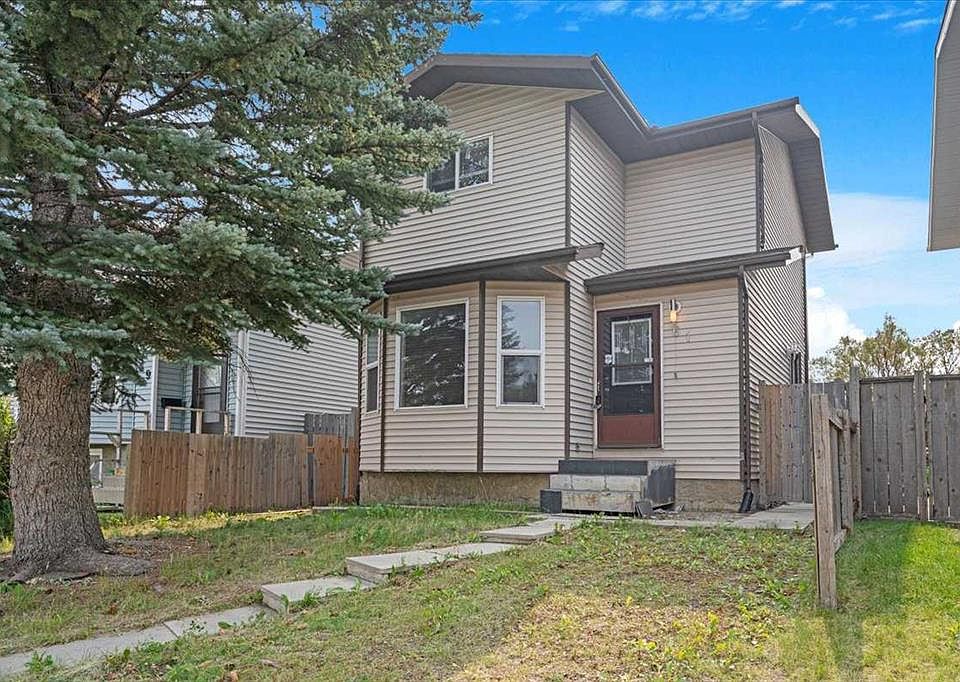 1st image of 61 N Falmere Way NE
