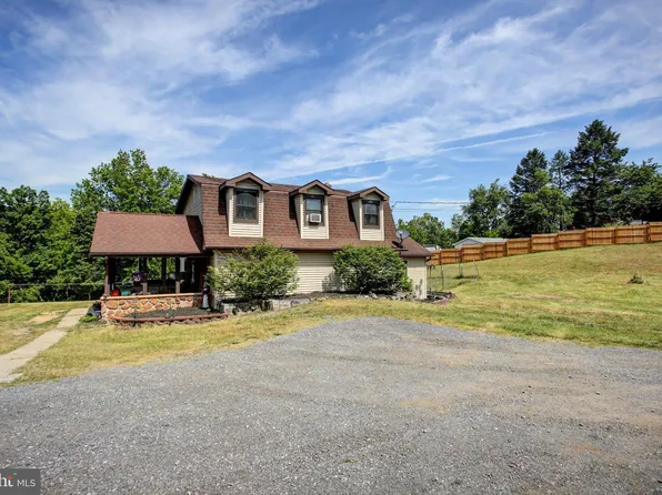 11489 Fort Loudon Rd, Mercersburg, PA 17236