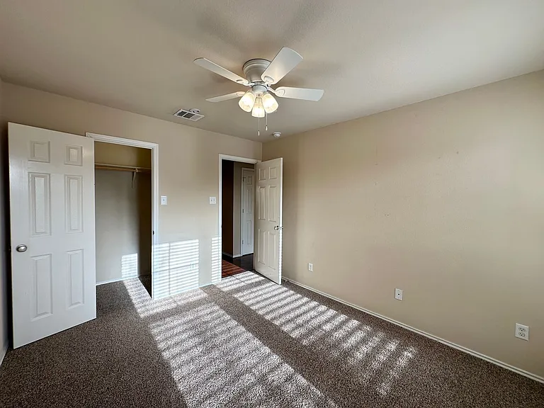 6806 Modesto Rd — Photo 24