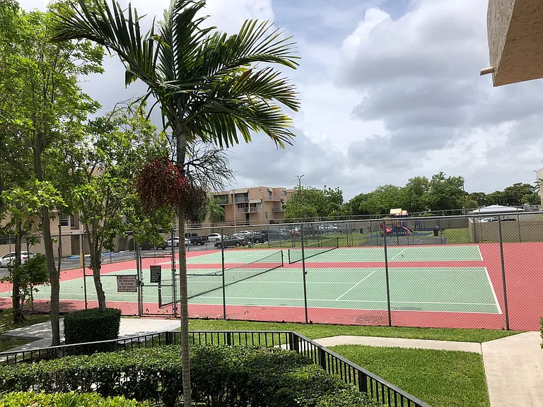 10500 SW 108th Ave #B303 — Photo 14