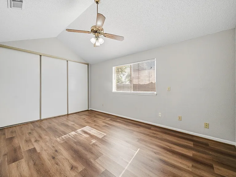 2819 Kettle Run — Photo 14