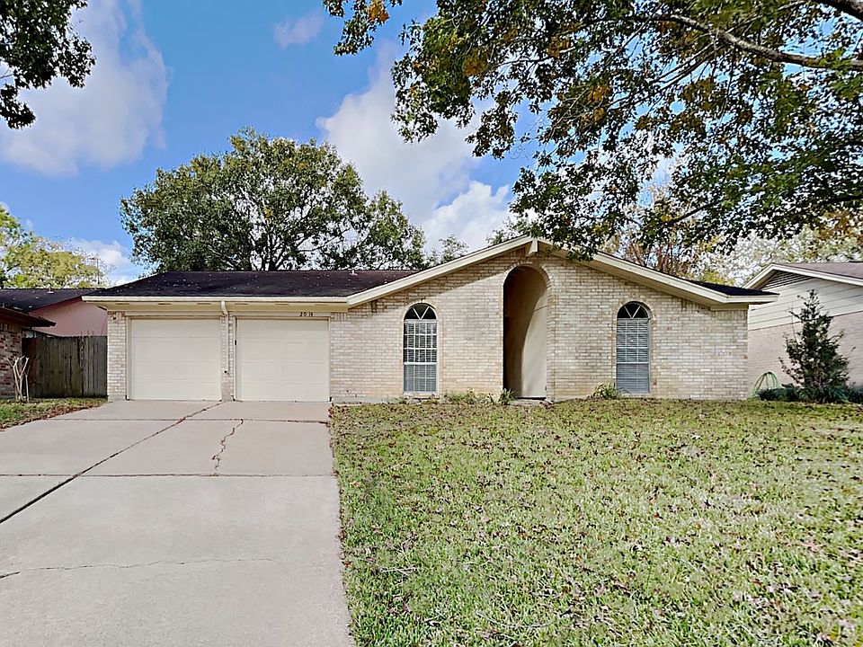 1st image of 2014 Savanna Ct S