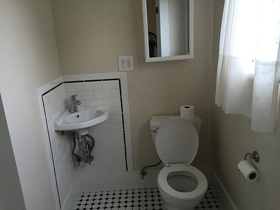 4th image of 2719 London St