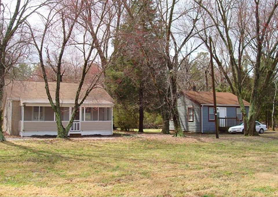 2 Houses on 1 Lot