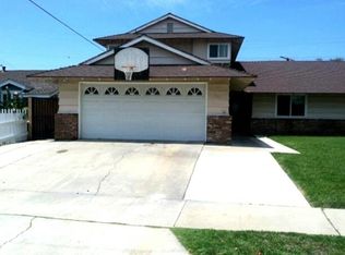 702 N Fern St, Orange, CA 92867