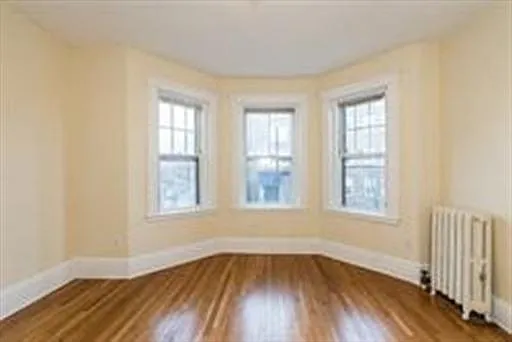 4 bed, 1195 sqft, $3,950 — Photo 3