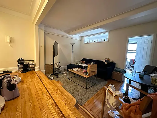 Rented by Green Home NY Realty LLC | media 8