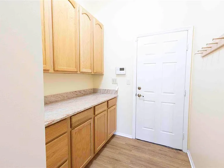 12104 SE 178th St — Photo 31