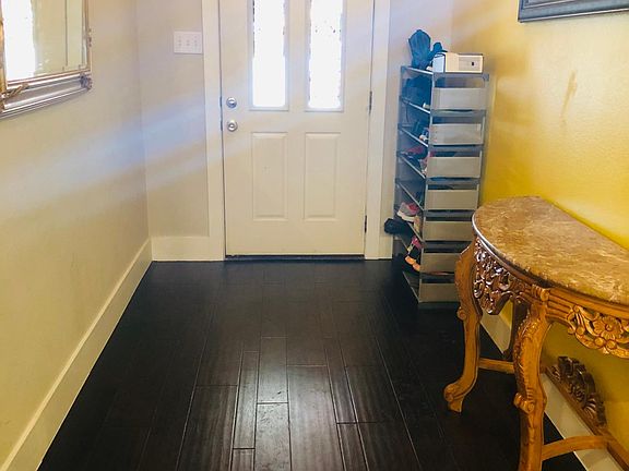 2nd image of 2744 Sweetbriar Ln