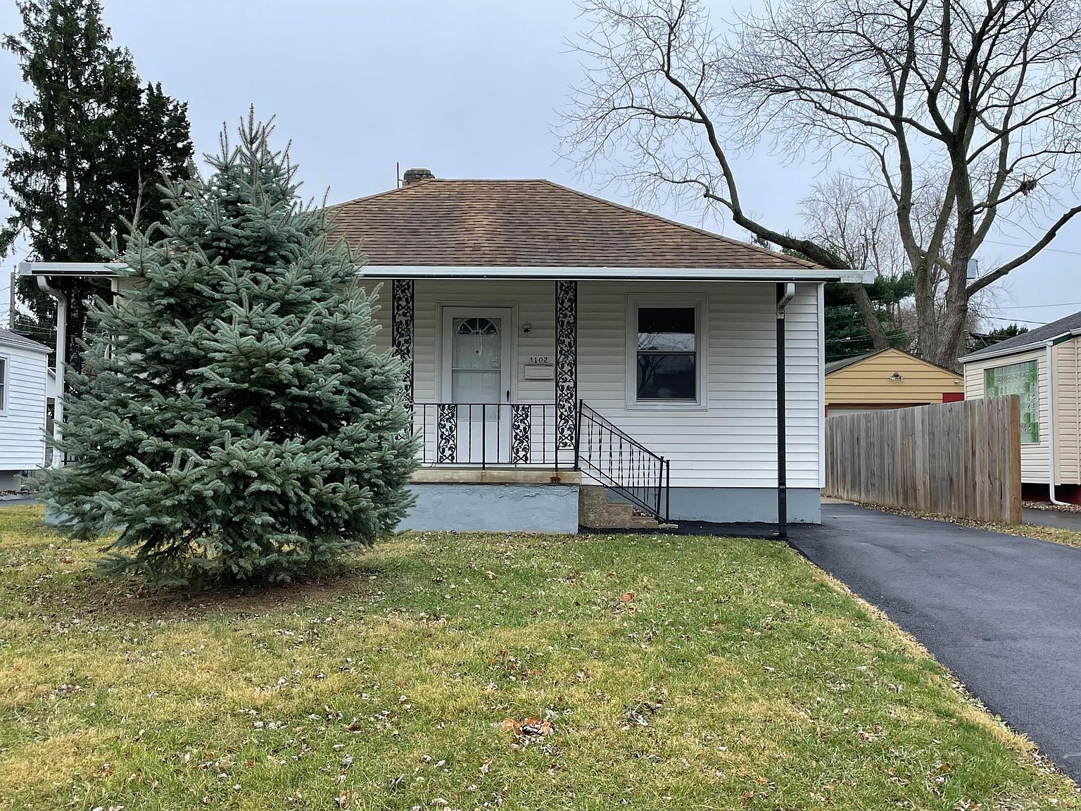 Cleveland dinosaur house: Zillow listing