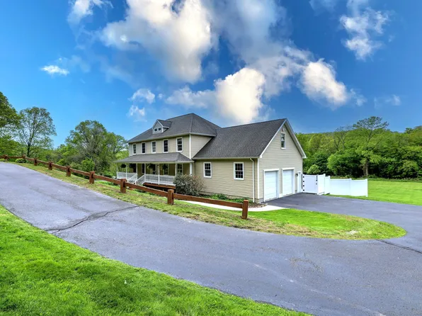 581 Chestnut Tree Hill Road, Oxford, CT 06478