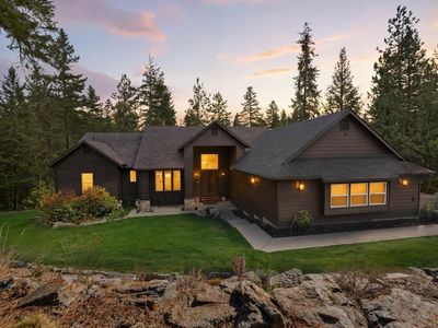 585 Gallop Cir, Sagle, ID, 83860