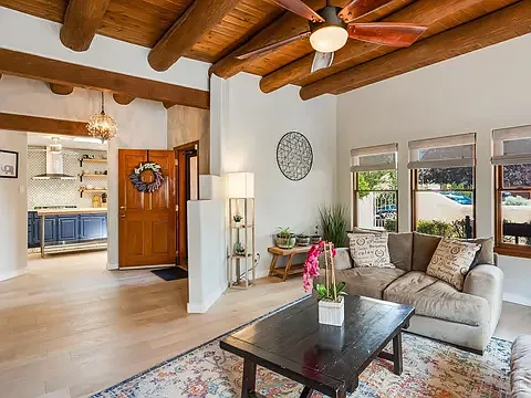 3 bed, 1932 sqft, $3,500 — Photo 3