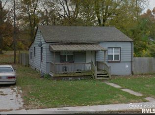 1928 E Spruce St, Springfield, IL 62703