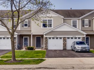 2277 Flagstone Ln, Carpentersville, IL 60110