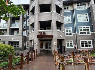 25 Auburn Meadows Ave SE #33, Calgary, AB T3M 2L3
