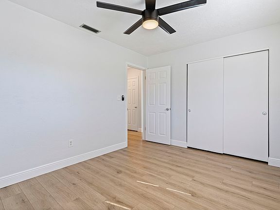3rd image of 763 76th Ave N