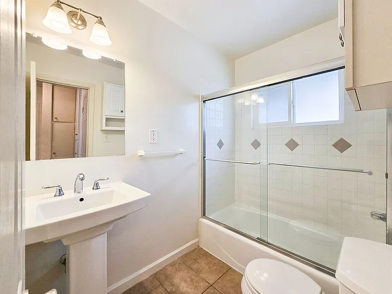 1809 Oakwood Ave — Photo 11