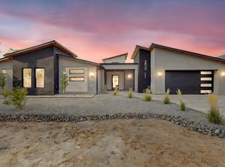 255 Valle Encantado Dr NW, Albuquerque, NM 87107
