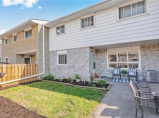 423 Westwood Dr #43, Kitchener, ON N2M5B5