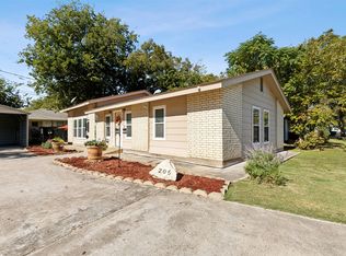 205 Saddle Rd, White Settlement, TX 76108