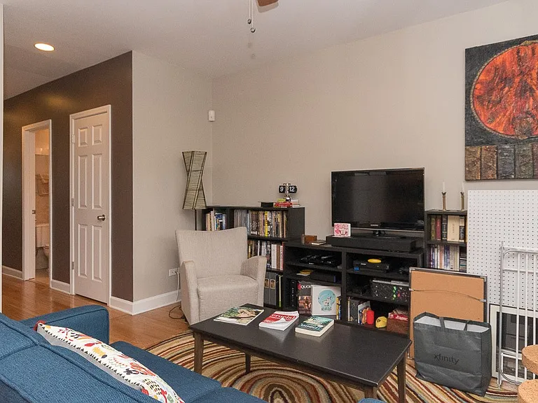 5210 N Sawyer Ave #2 — Photo 15