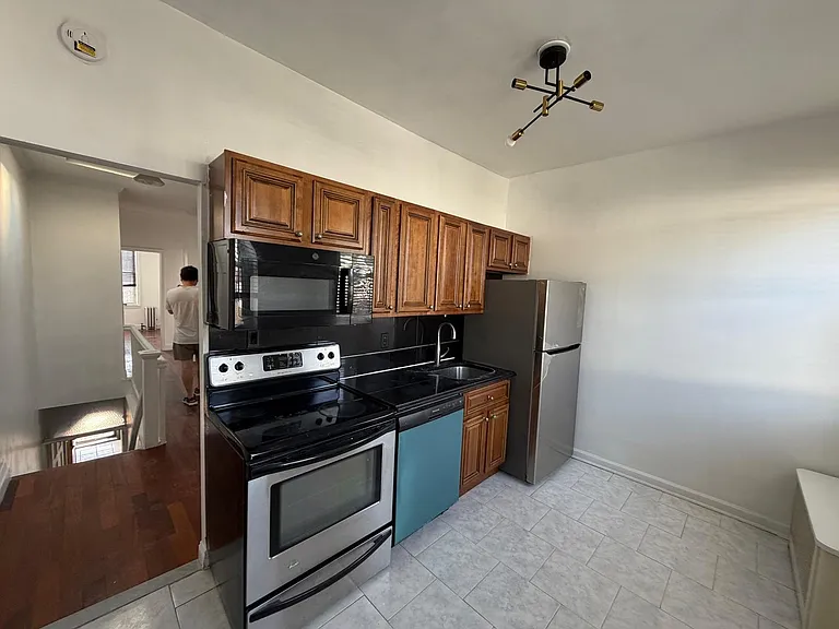 1158 Bay Ridge Pkwy #2F — Photo 3