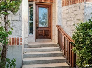 8606 Artesia Gap, Helotes, TX 78023