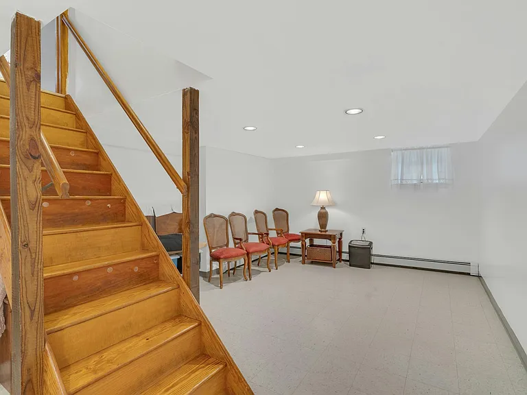 24 Cambridge Rd — Photo 12